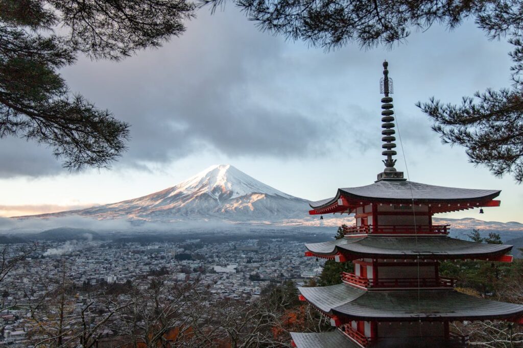 a beautiful scene of mount Fuji